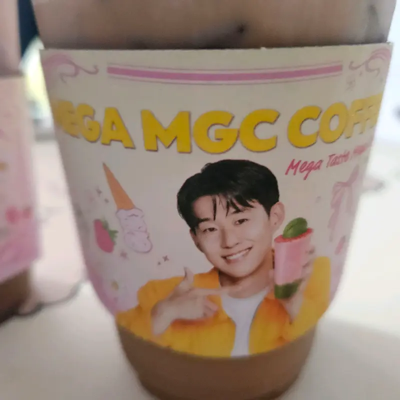 손흥민 선수 사진이 있는 컵홀더