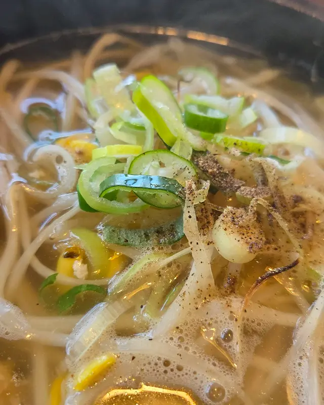 소고기 국밥 속 야들야들한 소고기