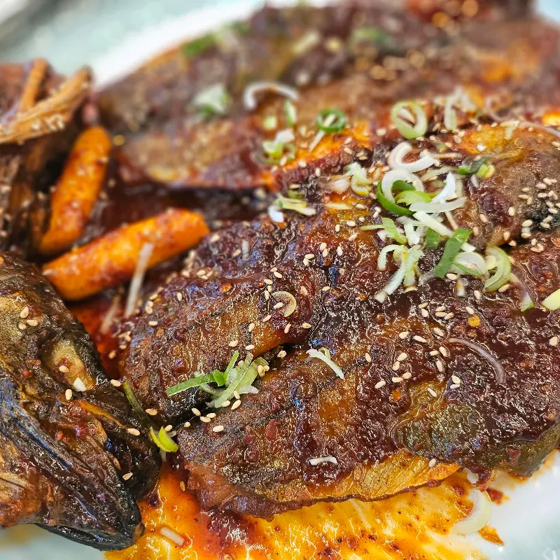 코다리찜과 떡의 환상적인 조화