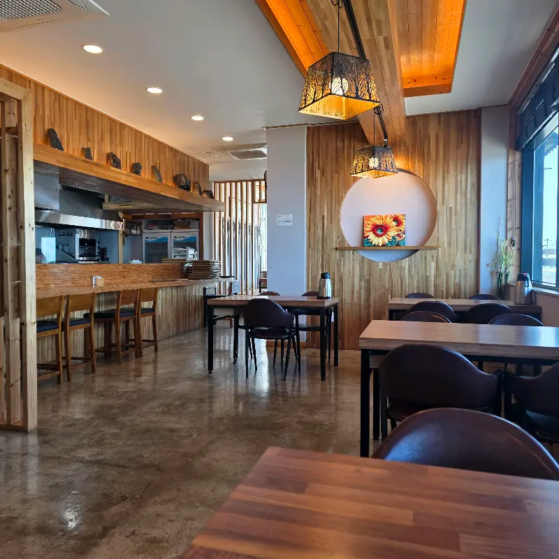 깔끔하고 아늑한 료리야 내부