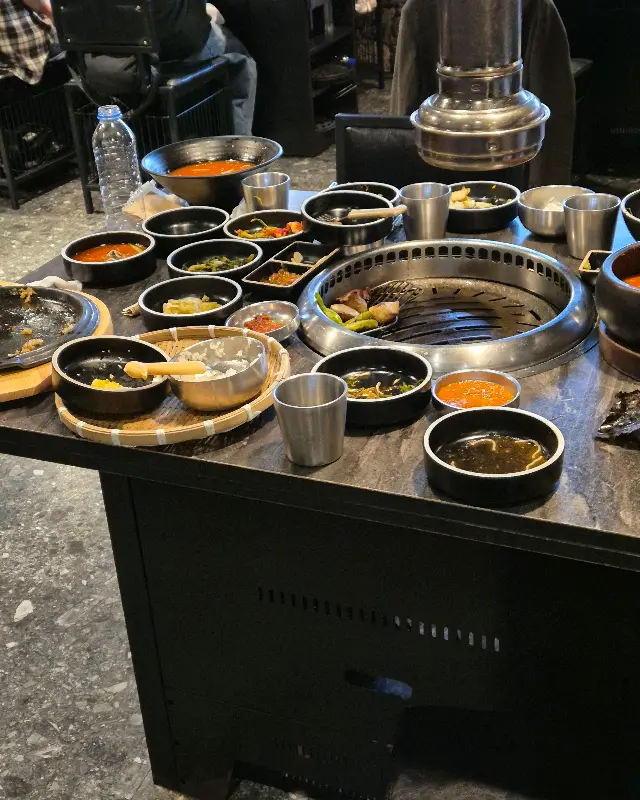 맛있게 구워진 흑돼지