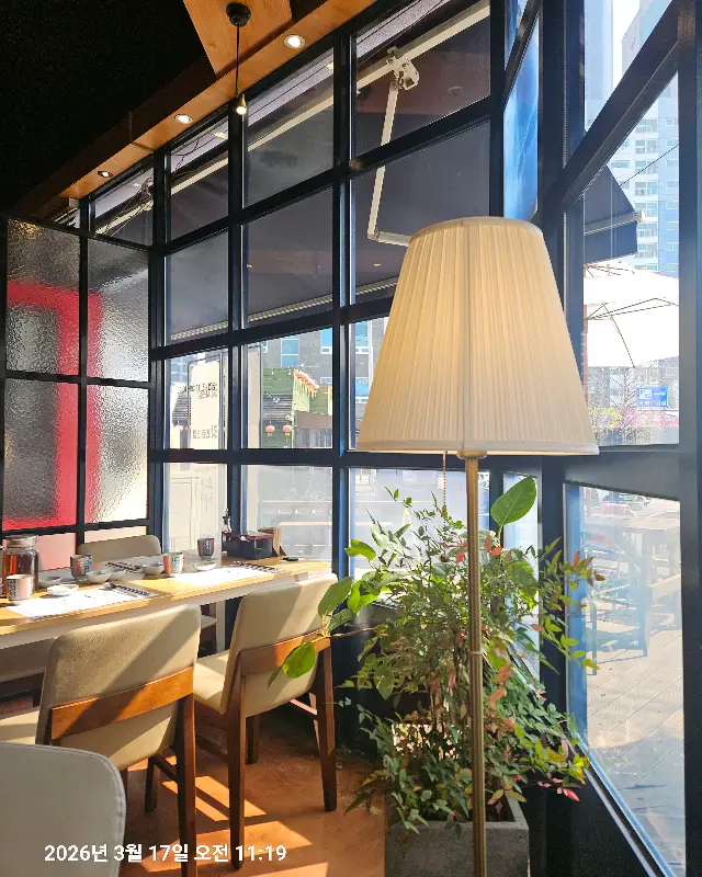 보기만 해도 군침이 도는 스시하마의 초밥