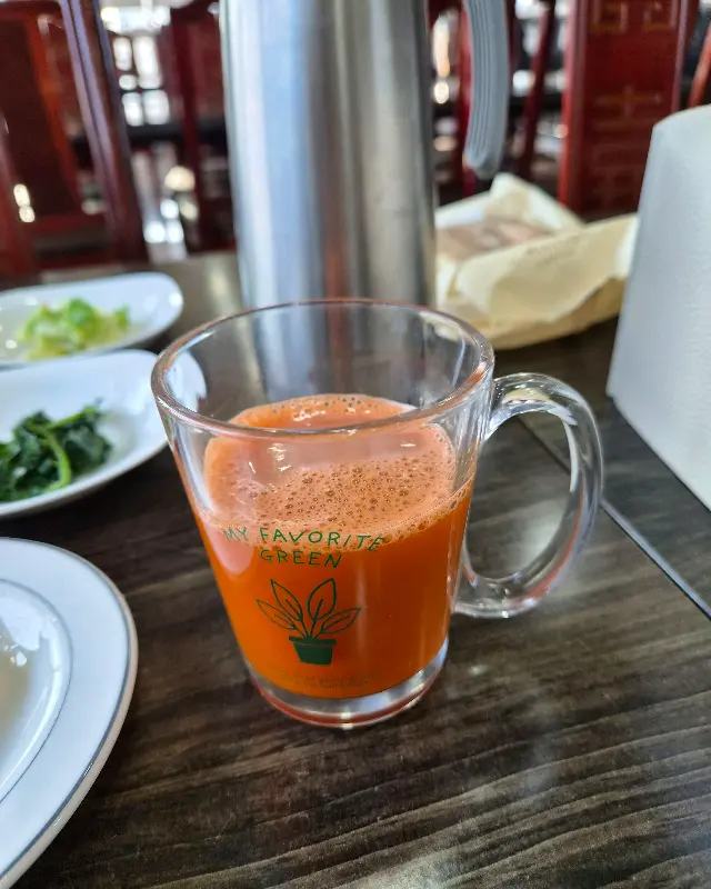 사장님이 직접 만들어주신 구좌 당근 주스