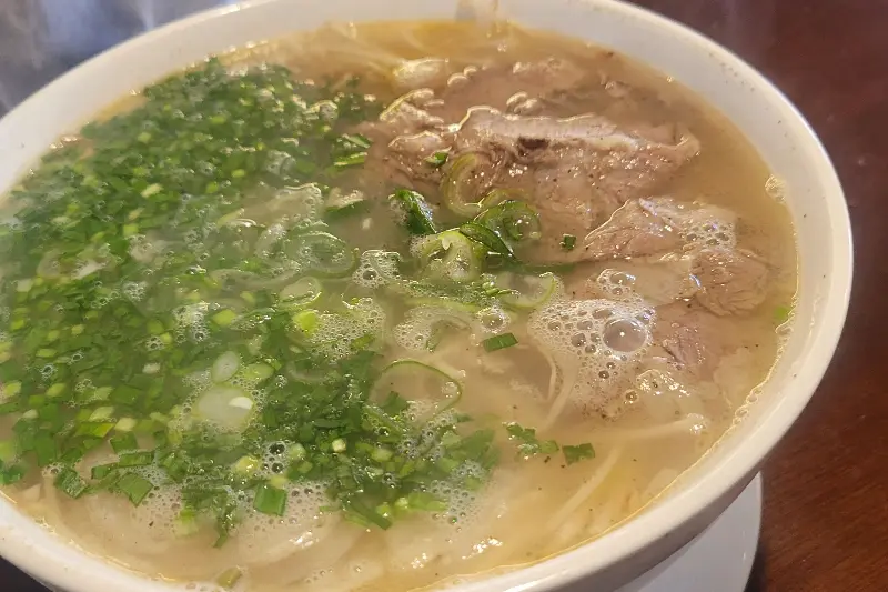 푸짐한 왕갈비 쌀국수