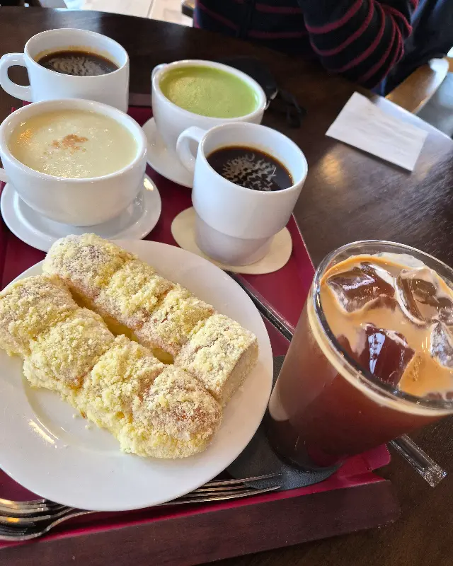 주문한 빵과 음료