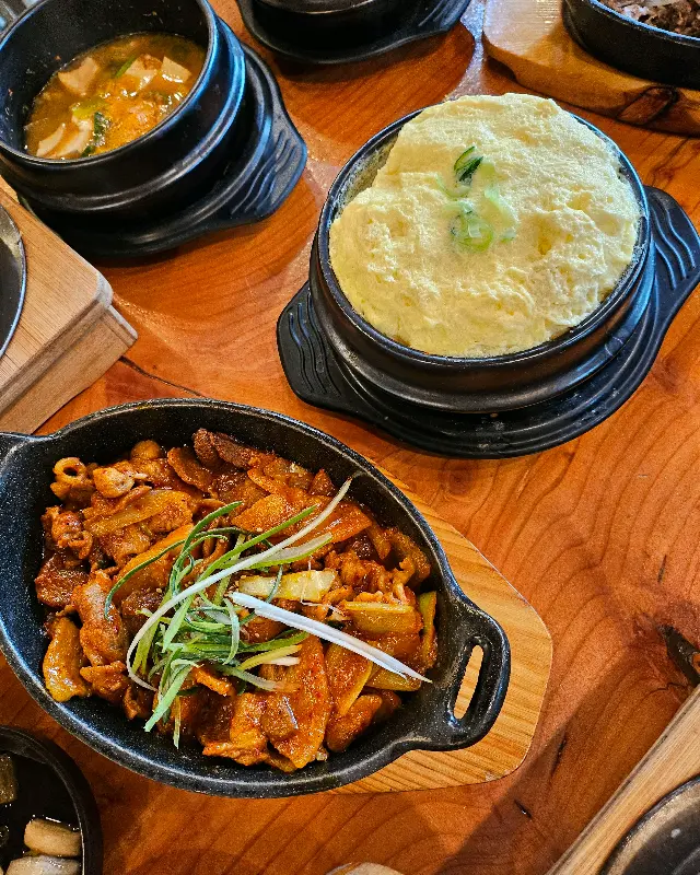 매콤 제육볶음, 간장 제육볶음, 계란찜