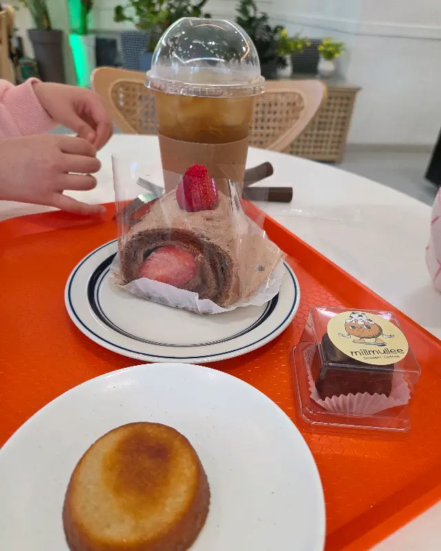 두쫀쿠와 롤케이크