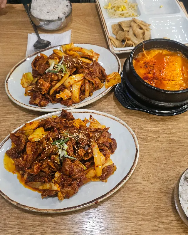 푸짐한 한 상 차림