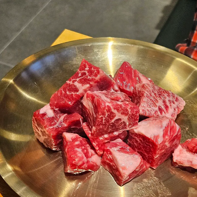 큐브눈꽃살 단독샷