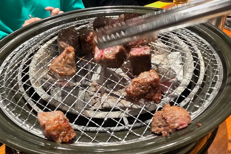 맛있게 구워지는 큐브살
