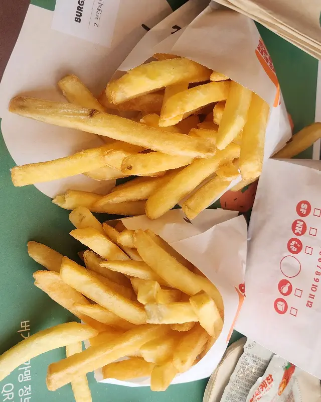 푸짐한 감자튀김