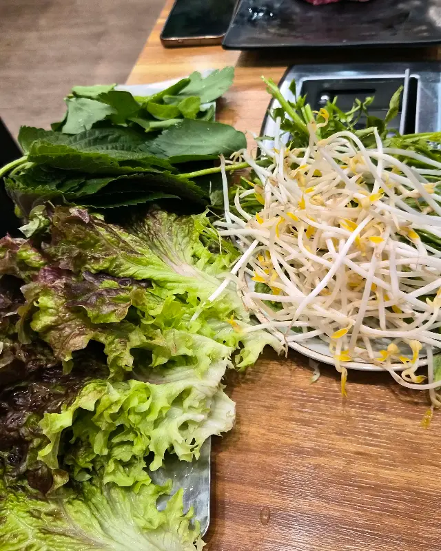 신선한 쌈 채소