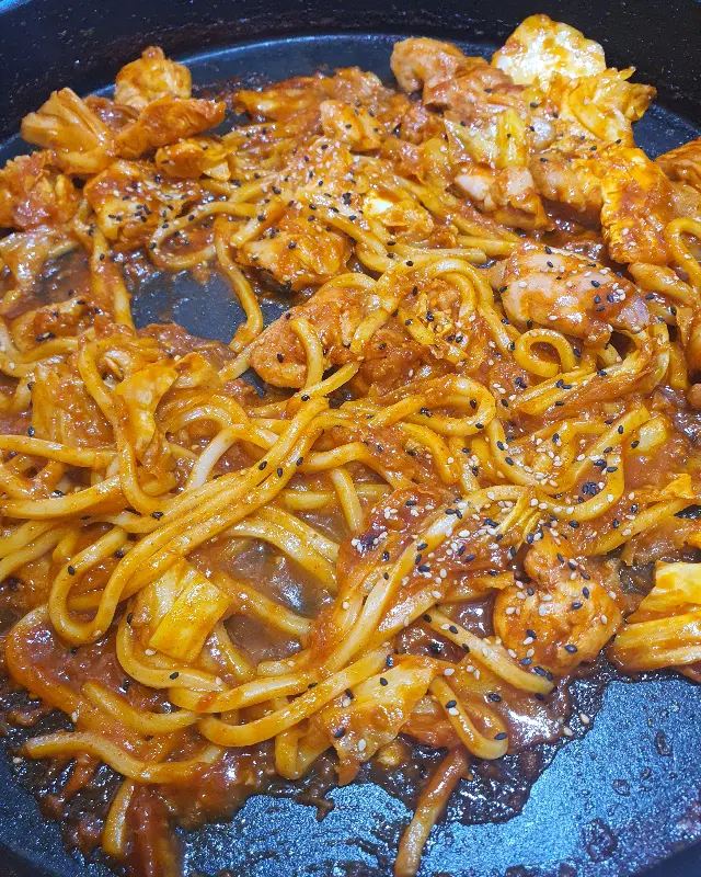 맛깔스러운 닭갈비 근접샷