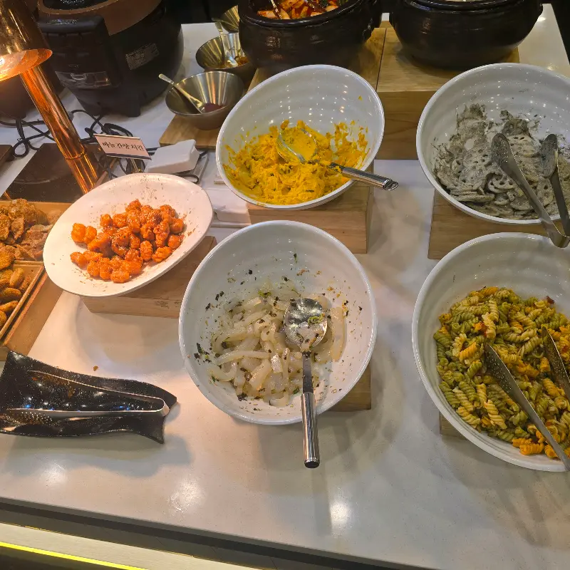 명륜진사갈비 샐러드바