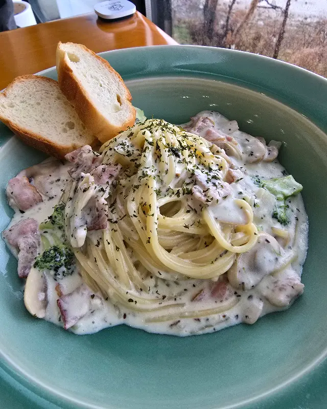 크림 파스타의 모습