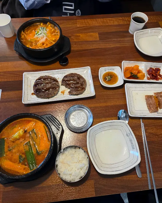 푸짐한 한 상 차림