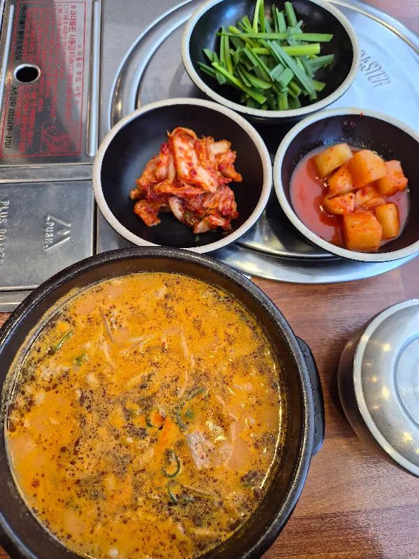 정갈한 반찬 세팅