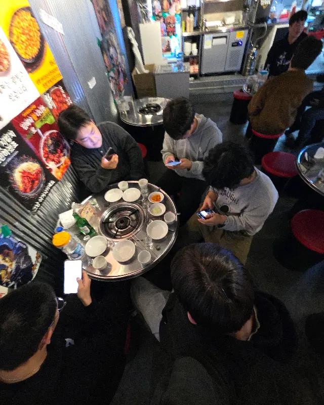 활기 넘치는 내부