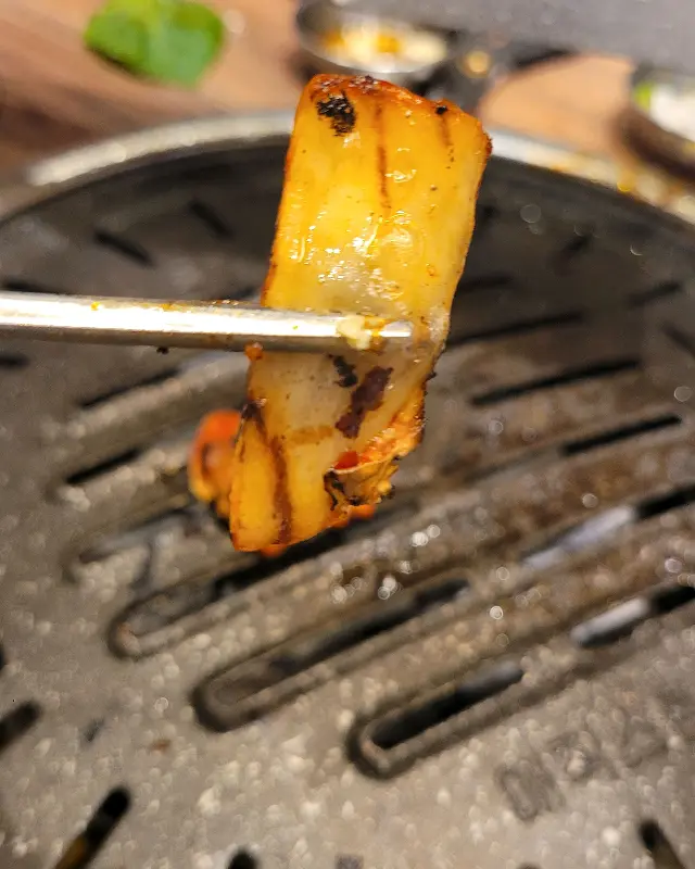 잘 익은 고기 한 점