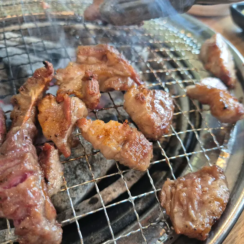 LA갈비 굽는 모습