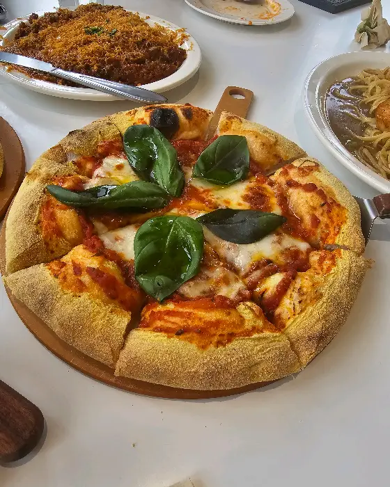 트러플 크림 파스타