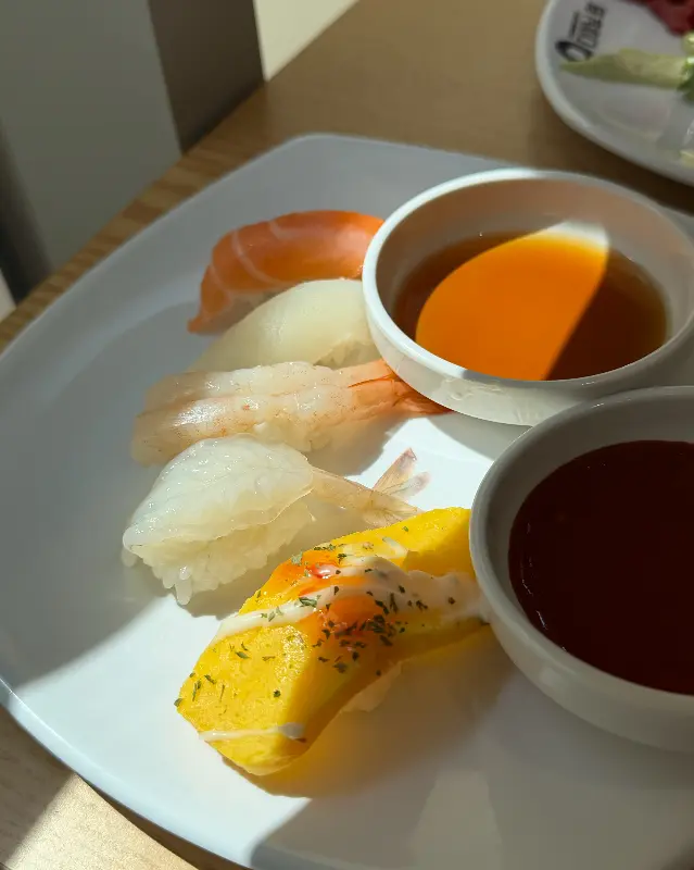 윤기 흐르는 초밥