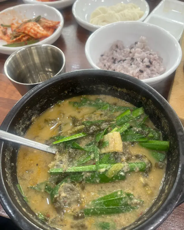 푸짐한 추어탕 한 상