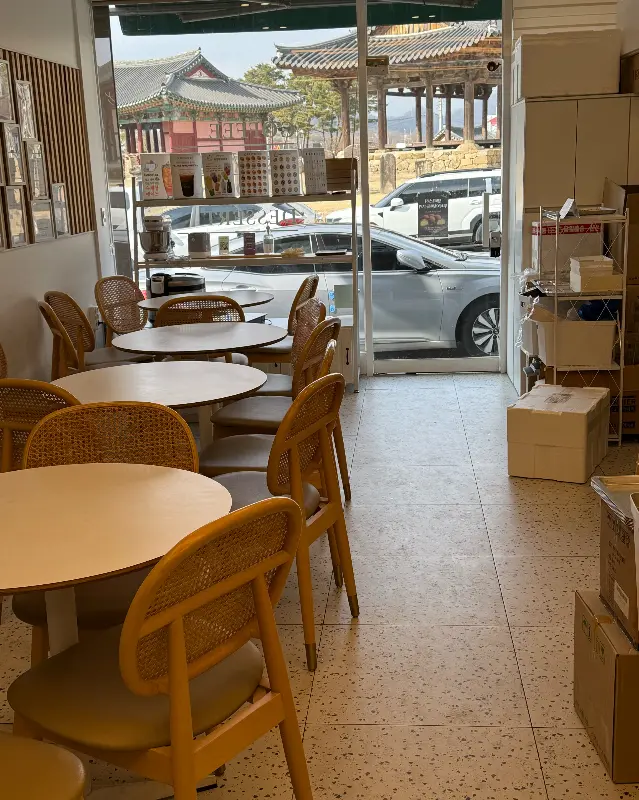 델리스티 카페 내부