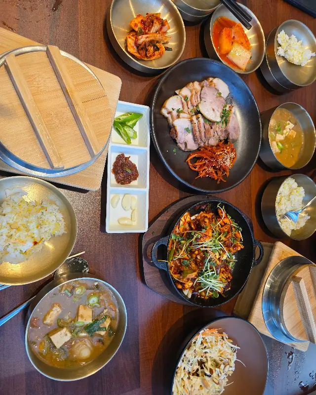 푸짐한 한상차림