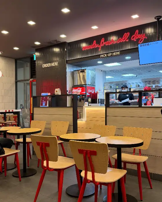 KFC 메뉴판