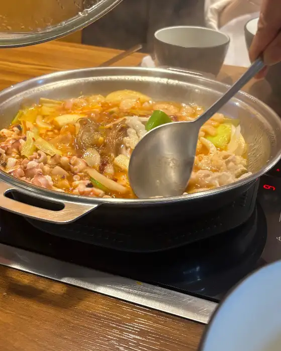 해담집 낙곱새 조리 중