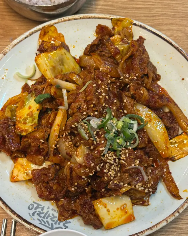 맛있는 제육볶음 한 상