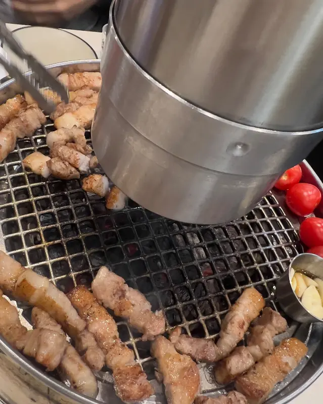 직원분이 직접 구워주는 꼬들살