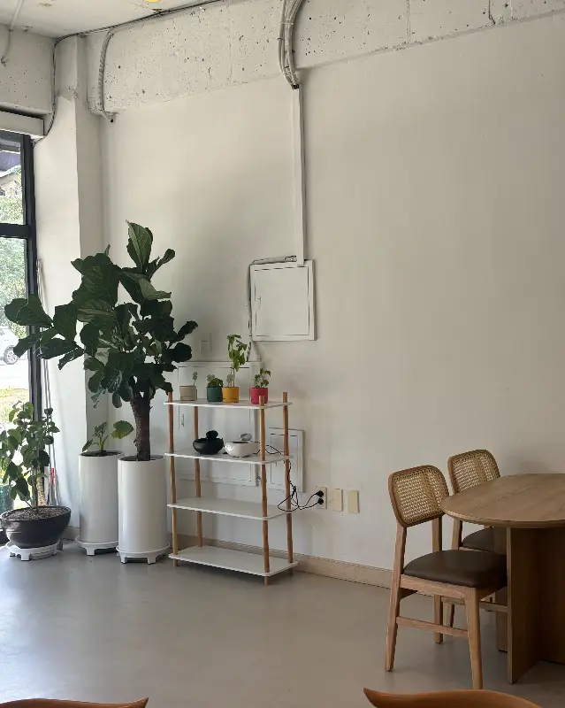 온다비 내부 인테리어