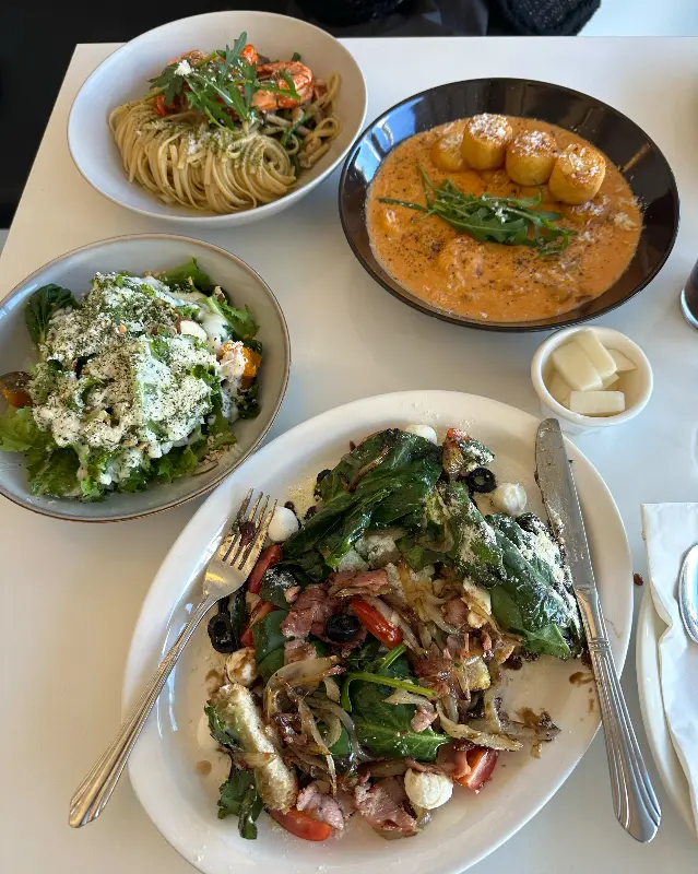 겉바속촉의 수제 크림 뇨끼