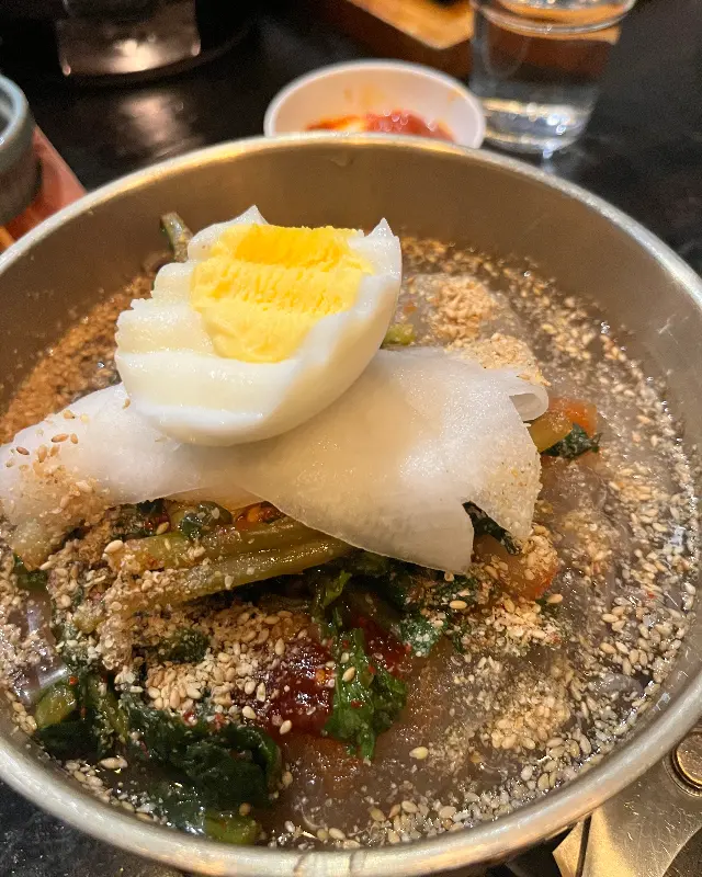 시원하고 깔끔한 묵사발