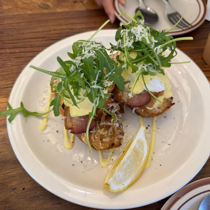 베이컨 에그 베네딕트