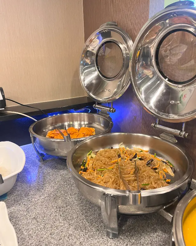 샐러드바 음식 코너