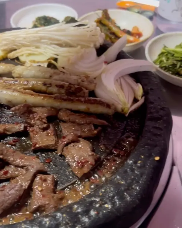 돌판 위의 곱창