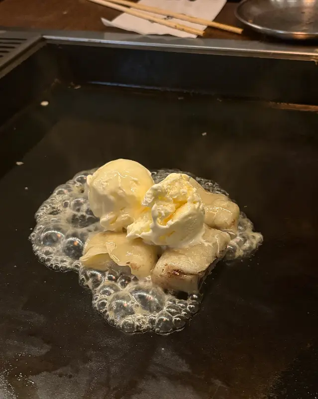 철판 위에서 구워지는 모찌