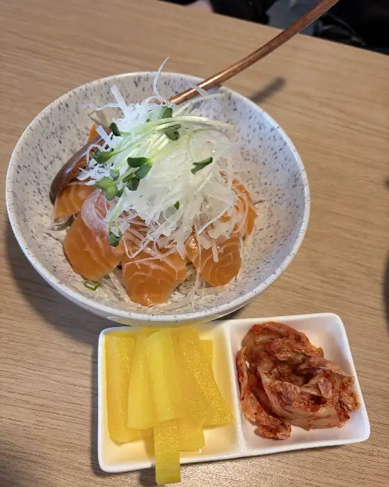 주도면밀 연어 플레이팅