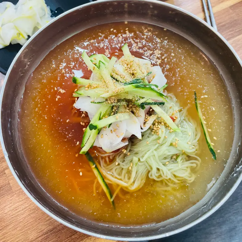 보기만 해도 시원한 물냉면