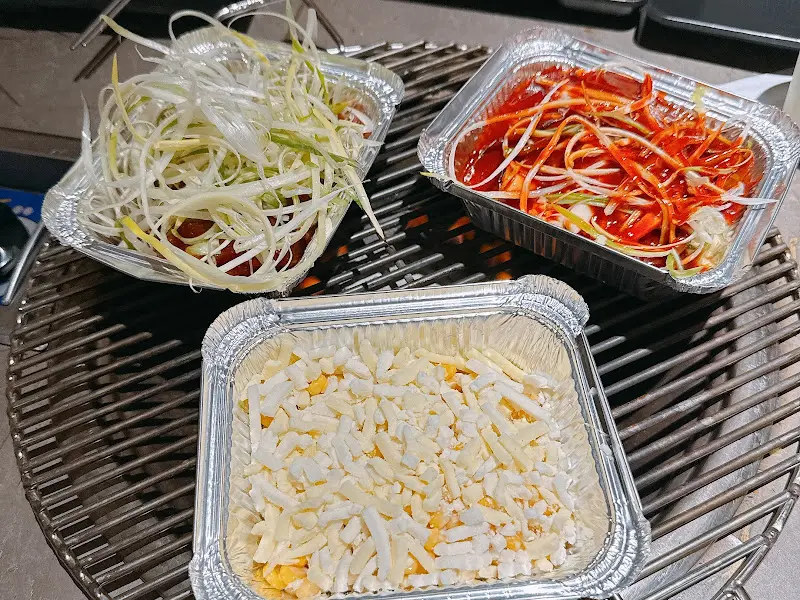 싱싱한 해산물이 가득한 청춘조개의 메뉴