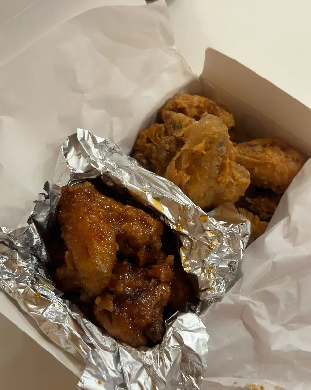 겐스빌 치킨 매콤마늘