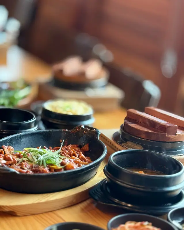 기와집 쌈밥 한 상 차림