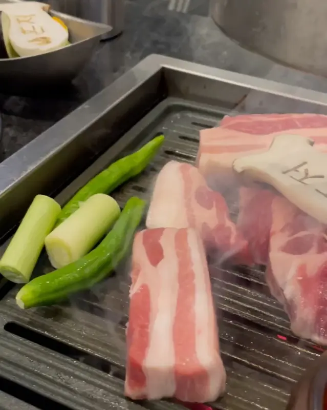 혼저 흑돼지의 숙성된 흑돼지