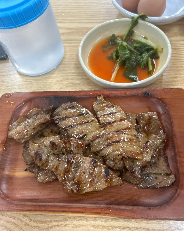 윤기가 흐르는 돼지불고기