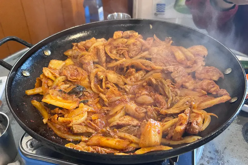 돼지김치구이 한상차림