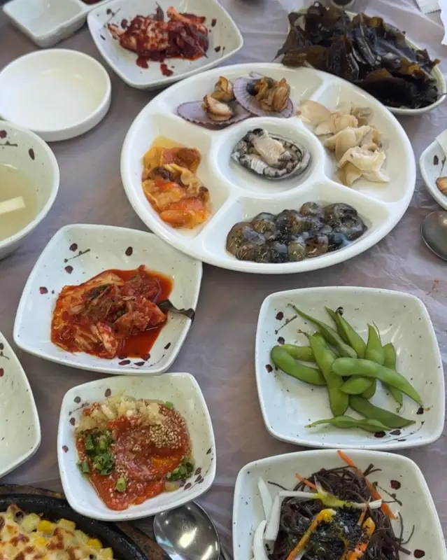 다채로운 스끼다시 한 상 차림