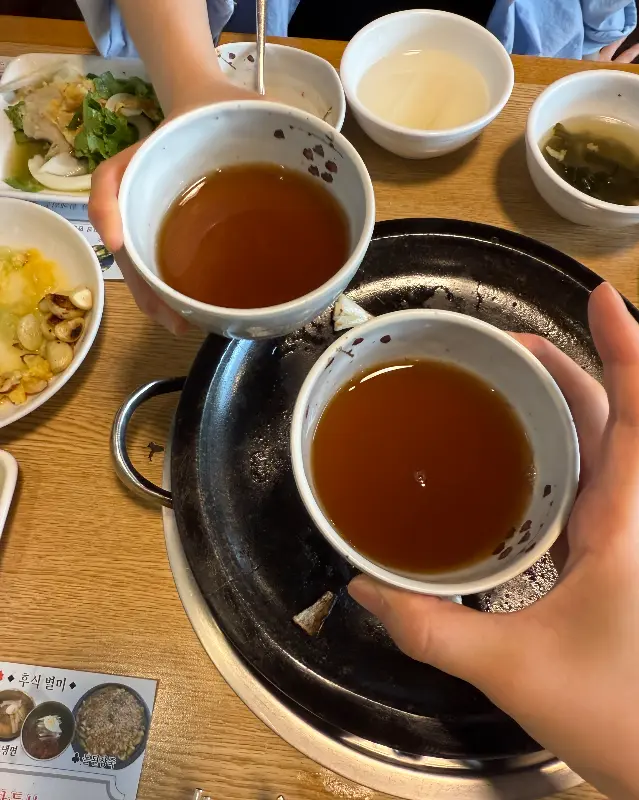 후식으로 제공되는 수정과